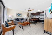 Deluxe Living in Waikiki - Ocean View Condo with Parking