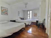 Jacquemart Hypercentre