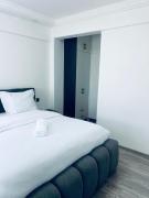 Beautiful three bedroom apartment with dsq , Gym, children play area, rooftop football pitch, coffee house, restaurant, garden and amazing scenic views in kileleshwa