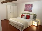 Spacious Apartment in Center