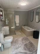 28 on Symonds Luxstudio 4