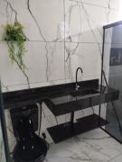 Casa com dois quartos perto de tudo