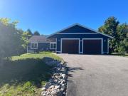 Top Suttons Bay
