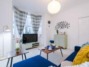 Sleep7, Pool Table, TTennis, Free Parking, 3BR