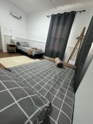 Swansea Coastal Retreat Near Sea & IGA