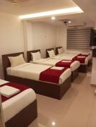 Airport Avenue Plaza