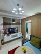 Relaxing 1BR condo with Pool and Balcony in Makati