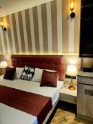 Blissful 5BHK, Golf Course Road by Micasso home, No Party