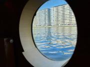 La péniche de Santa Cruz - Sur la Meuse, centre ville