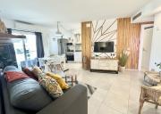 Candy Cotton - AC, Desk with natural light, Pool, Terrace and High speed internet