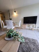 Departamento PREMIUM Amplio 2 camas matrimoniales 2 Baños con Estacionamiento Gratis privado