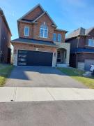 Modern 5-bedroom house close to Ardagh Bluffs