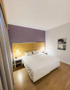 Moderno Flat no Gonzaga na quadra da Praia