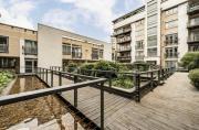 Central Modern 2 Bedroom Flat in Victoria