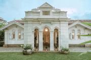 Maniumpathy Hotel