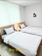 Roy Stay Suwon Haenggung