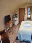Old Inn Pods