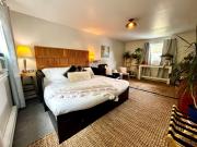 NookSide Nest 1 bedroom Upstairs suite King, Kitchenette, Parking