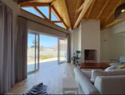 Leons Seaview Beachhouse