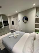 Nottingham Hotspot Studio, Brand New & Modern