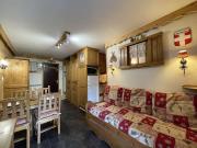 Spacieux Studio Alpin avec Vue et Wifi Inclus - FR-1-852-4