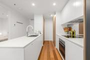 Canberra Central,Modern 2BR Getaway, Parking,ANU