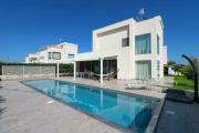 Modern Villa With Views Of Ortigia