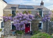 Charming Gower Mill Cottage