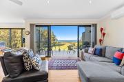 Sandy Place Beach House managed by Batemans Bay Accom
