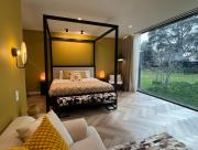 Luxury 1-Bedroom Retreat on 10 Acres, near beaches