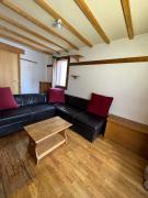 Reinne Blanche Residence by Alpstays