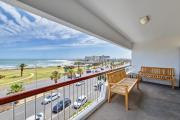 3bed Apartment in Cape Town w Views Ocean Outlook