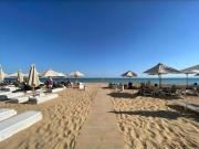 Salty Life Chalet, Azha