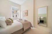 Stylish City-Centre Flat with Double Bed