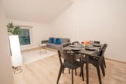 2 Bedroom Apartments, 18 Min to city center, Kitchen, Smart TV