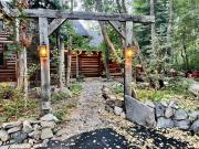 Rustic Sundance cabin sleeps 13 hottub firepits