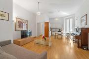 Central Milan Apartment - 10 min Duomo