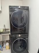 New villa with 4 bedrooms and 5 beds