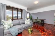 Spacious 2 Bedroom Apartment Claremont Cape Town