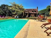 Restored Farmhouse for10 persons with Pool & Airco