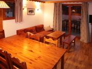 Duplex standing 2 ch + coin montagne, au pied des pistes, 9 pers, animaux admis - FR-1-322-239