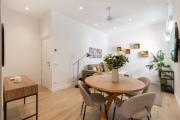 Trendy Malasaña Apartment for 4 Ideal Madrid Getaway, Madera II