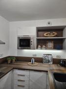Les Volets Bleus house and spa