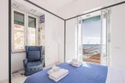Relais Luxury Retreat - Seafront Apartments