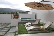 Eshae Living - 1 BR with breakfast & private pool