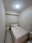 2 bedroom modern unit