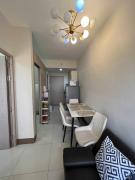 2 bedroom modern unit