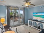 AZ 115 - Beautiful Poolside 4 Bd Beachfront Condo