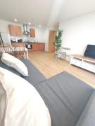 New 2 Bedroom Flat close to City Center Camp Street