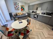 Modern 3-Bed Apartment Little Venice